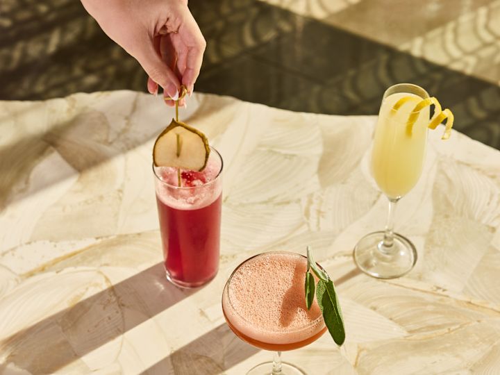 O fotografie cu cocktailuri Bar Tela