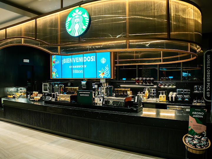 Starbuck Panama bar shot