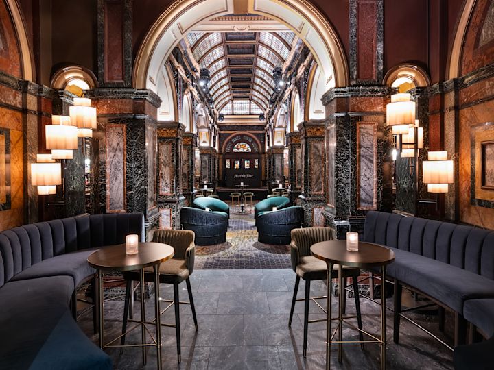 Bar de mármore