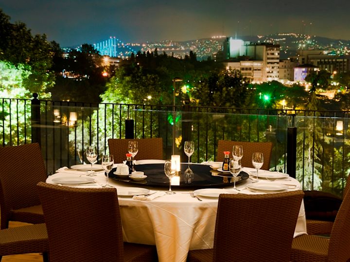 Blick auf den Balkon des Restaurants "Dragon"