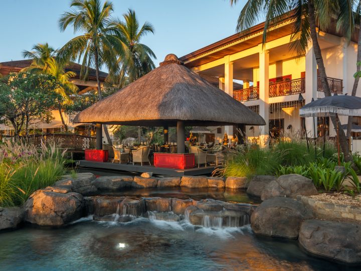 Ginger Thai restaurant exterior with with water feature