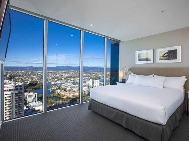 Guest Room with City View