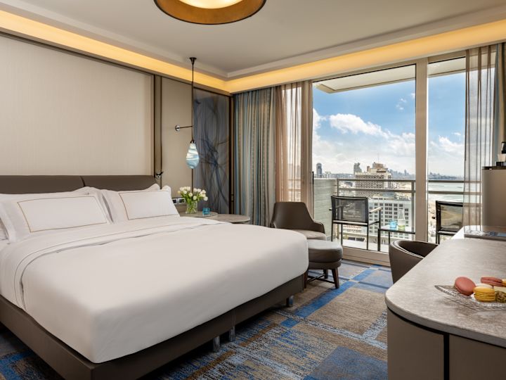 King Vista Premium Room