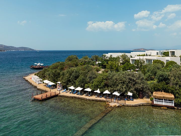 Letecký výhled na pláž Susona Beach a exteriér hotelu