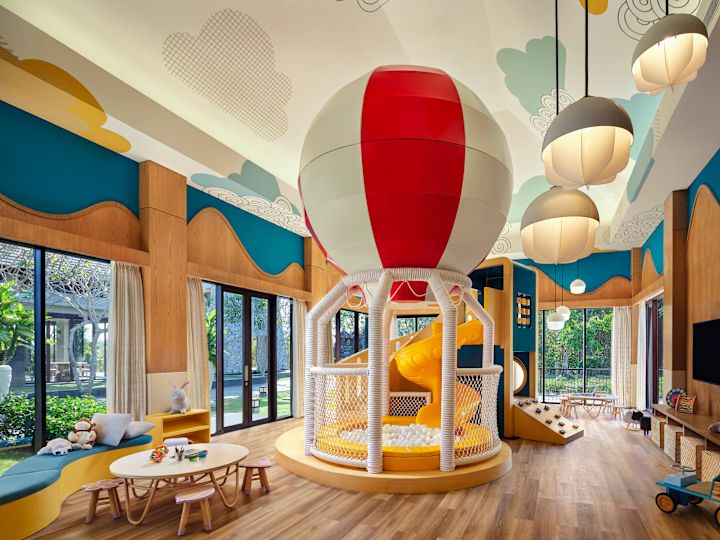 Kids Club with Toys and HDTV