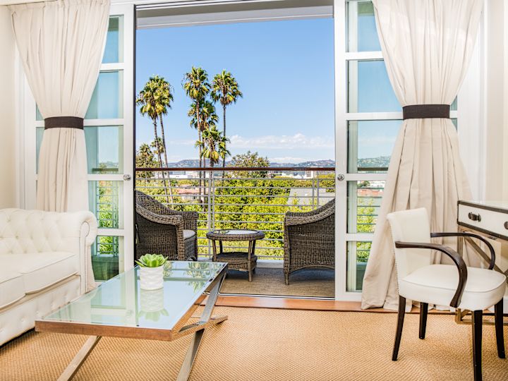Living room area with table and chairs
