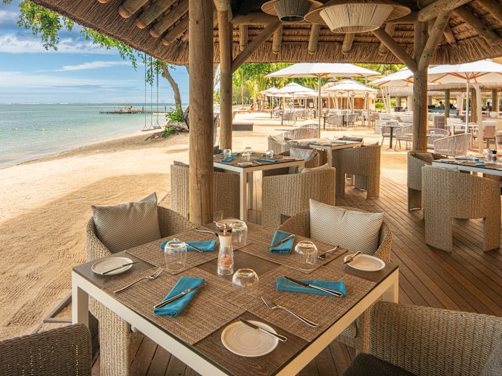 Coquillages Restaurant Dining By The Beach