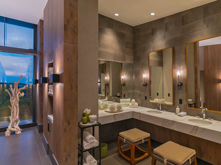 酒店水疗更衣室