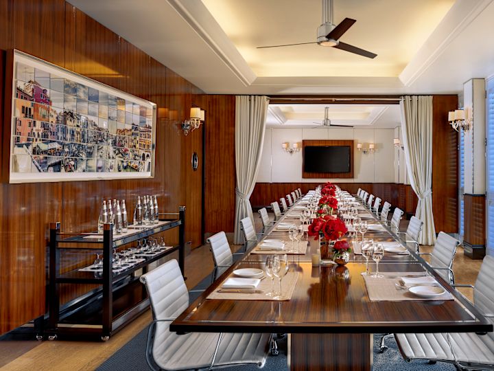 rialto private dining room with long table