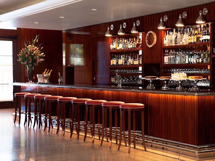 บริเวณที่นั่งบาร์