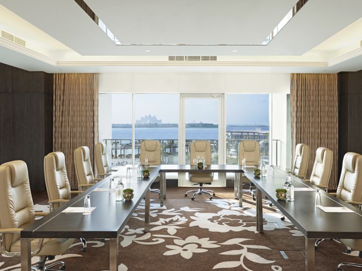Meeting Room - U shape table