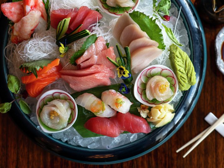 Omakase Sushi-Platte im Restaurant "Zen Kitchen"