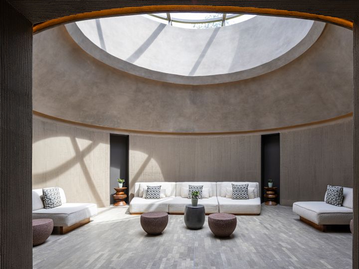 Spa lounge with skylight