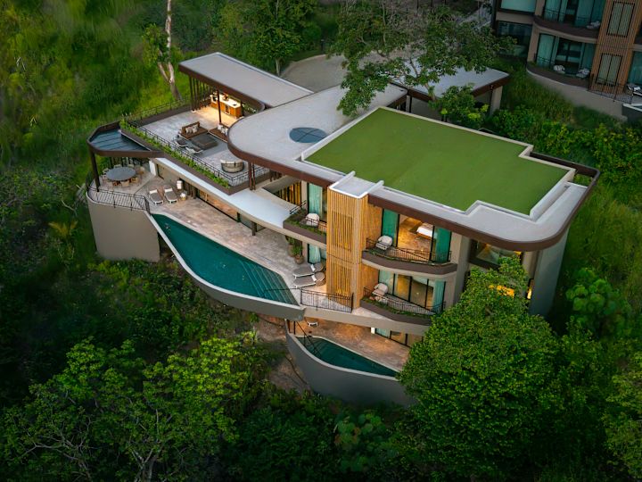 Aerial View of a Five Bedroom Tri-level Home with Pool