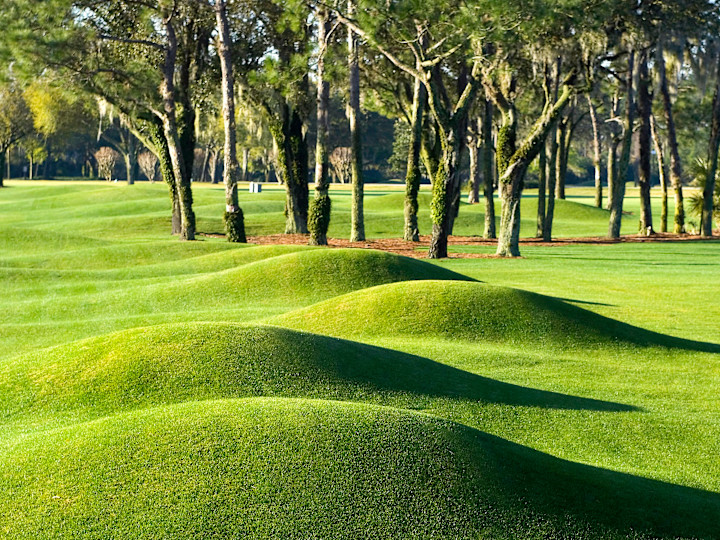 Gundukan golf