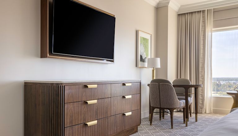 detalles de la habitación, el televisor y la sala de estar