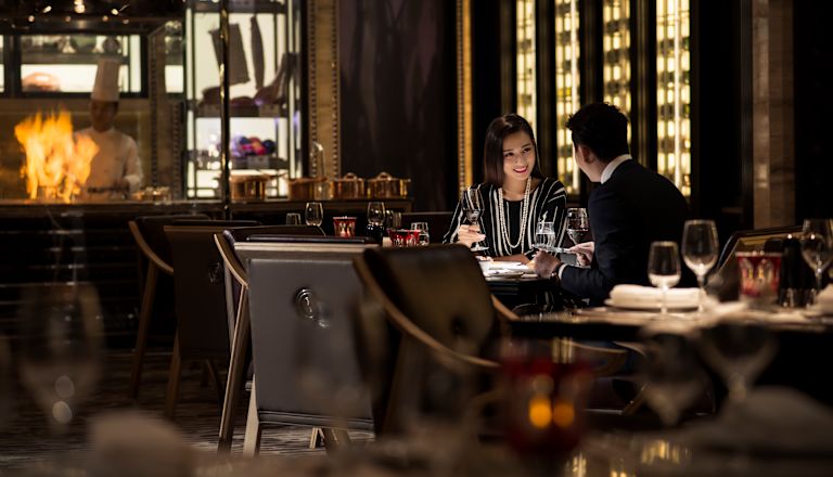 Stel dineren in restaurant 29 Grill