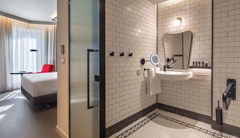 Baño accesible para personas con discapacidades