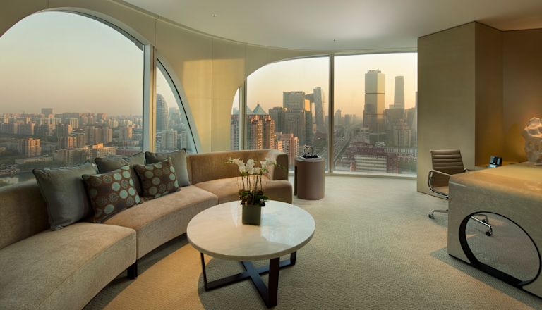 Executive suite met woonkamer