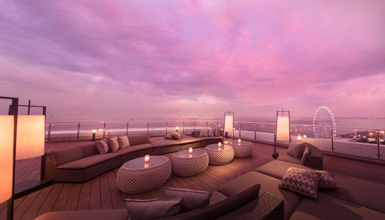 Rooftop Lounge