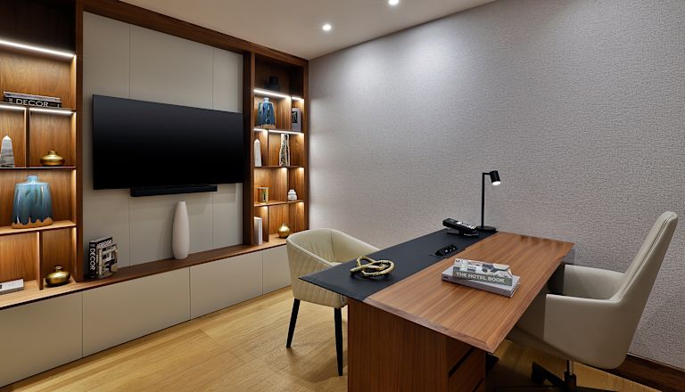 HDTV och skrivbordsområde i hotellsvit