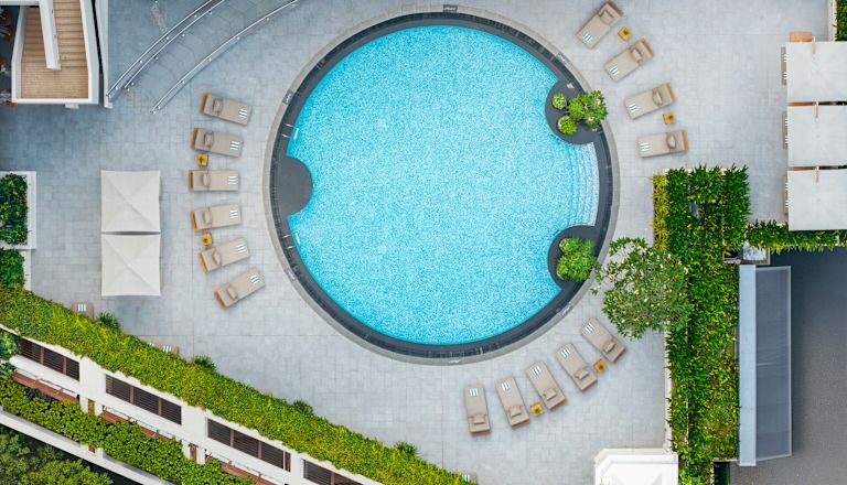 Vista aerea della piscina esterna