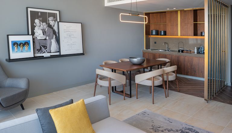 Küche und Essbereich der Studio Suite