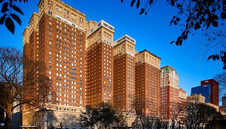 Außenaufnahme des Hilton Chicago