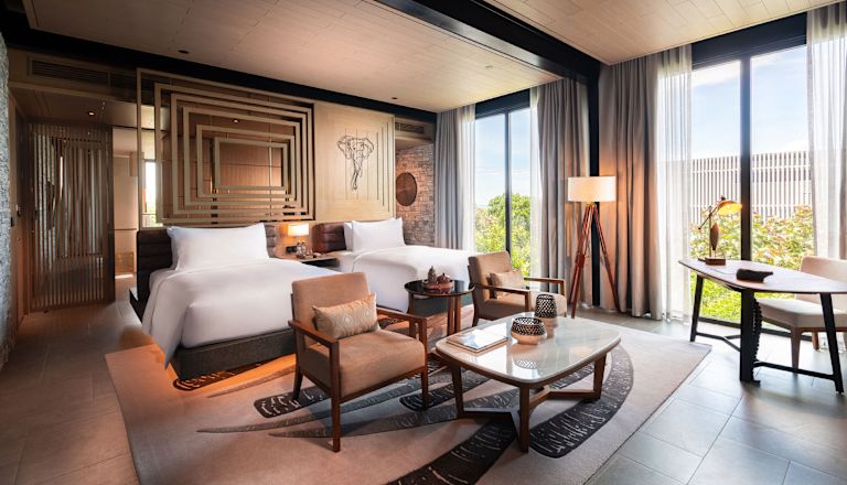 Deluxe Twin Room with Sitting Area
