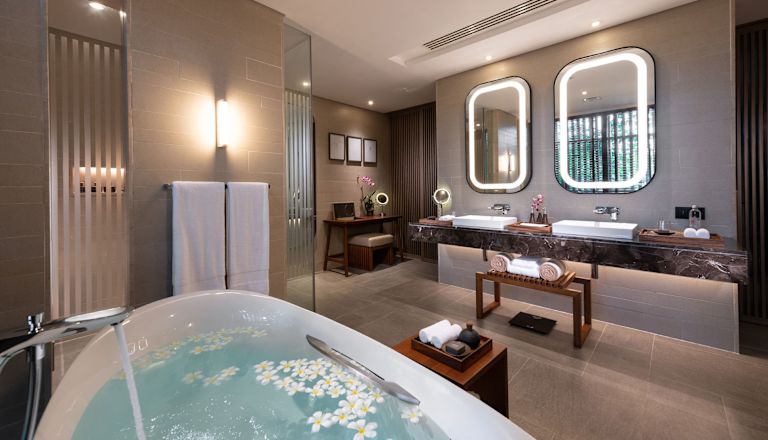 Premium Suite Bathroom with Bathtub