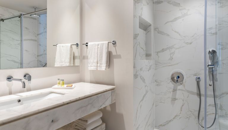 Baño con ducha