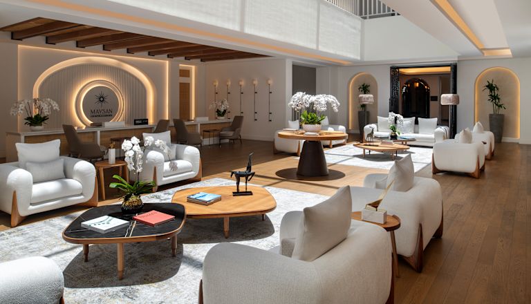 Comodo salotto nella lobby