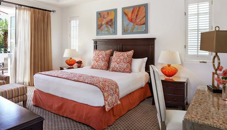 Spa Villa bedroom with desk