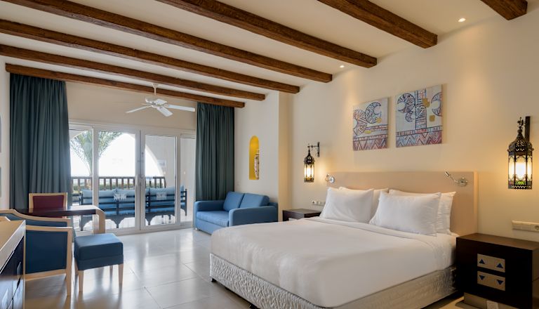 King Standard Deluxe with Sea View