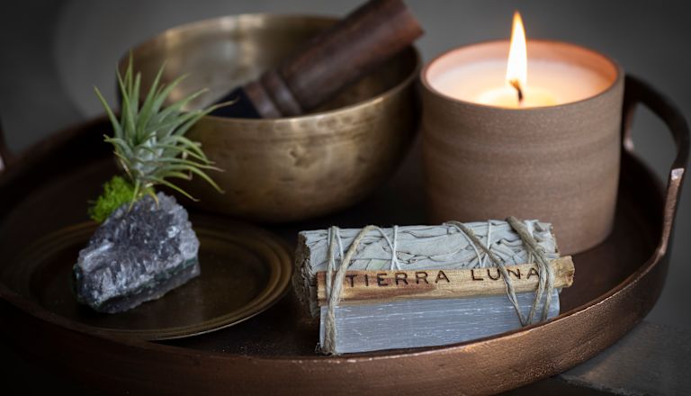 Yakın çekim spa bakımları ve mum