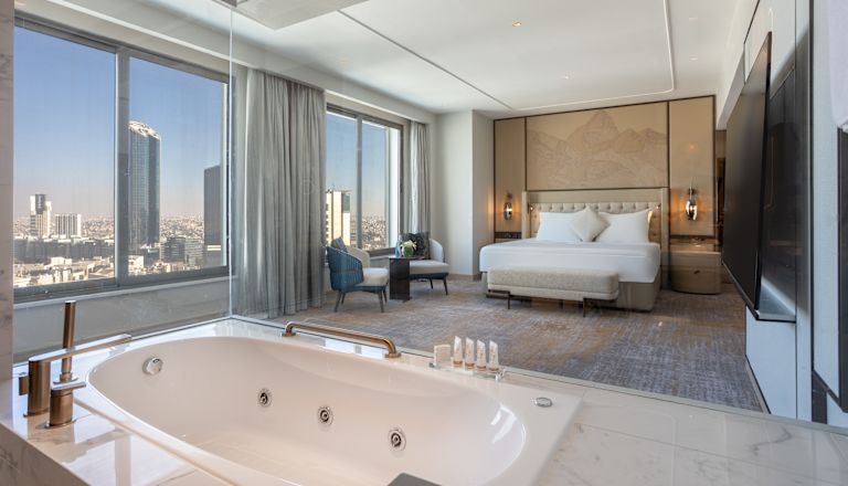 King Club Signia Ambassador Suite with Whirlpool Tub