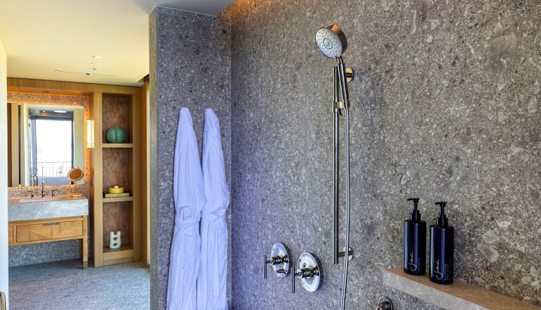 Baño con ducha
