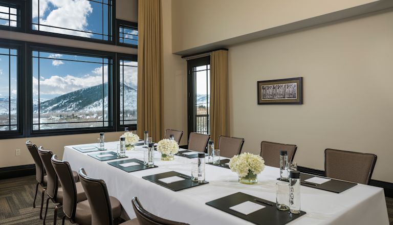 Presidential B - Board Table