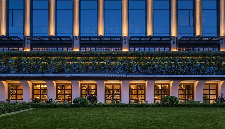 outdoor courtyard