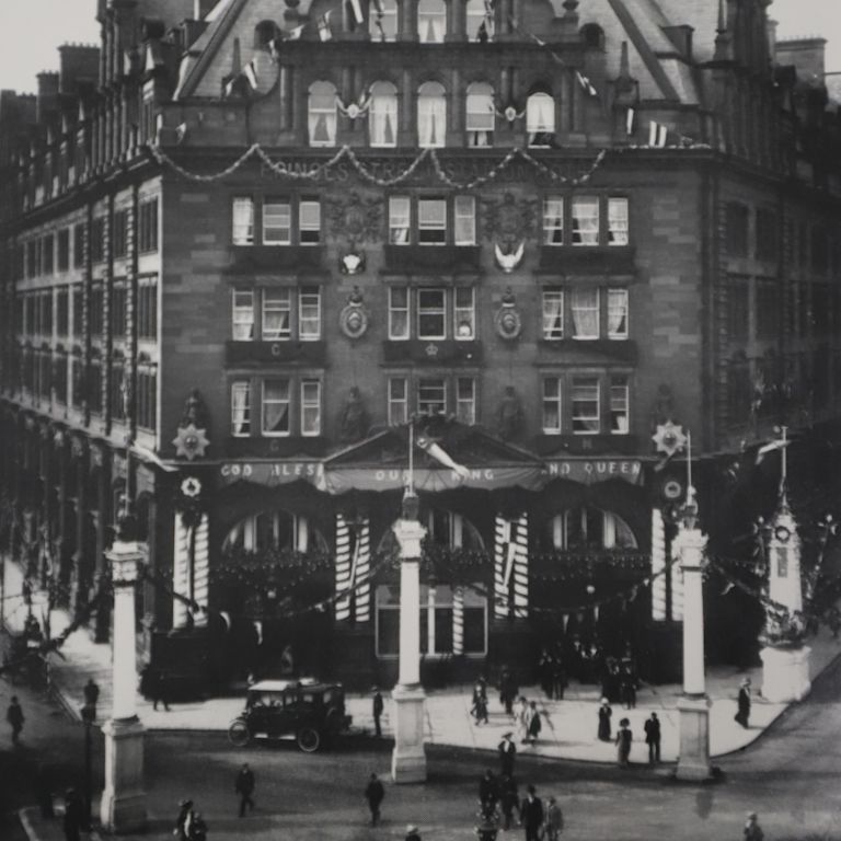 Old shot of main entrance to Caledonian Railway