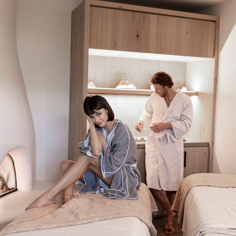 Spa'da Bir Günün Keyfini Çıkaran Bir Çift