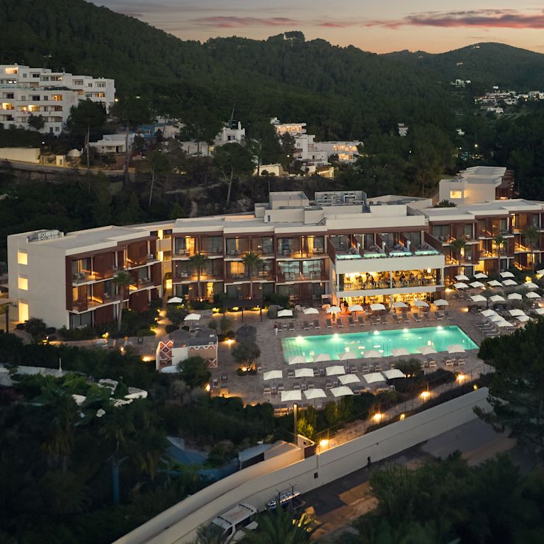 Fachada del hotel