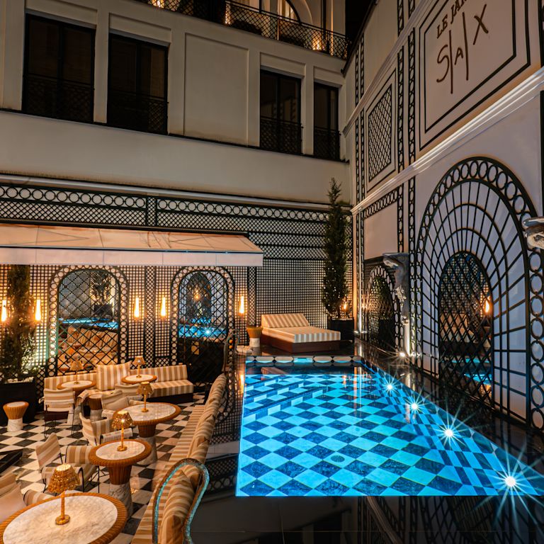 Water feature in restaurant