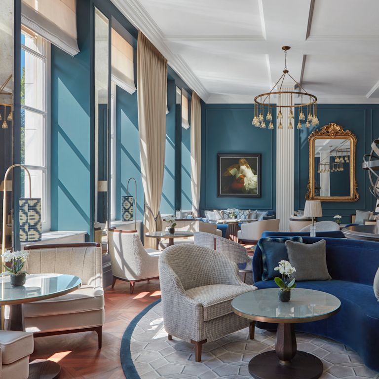 Pavone lounge