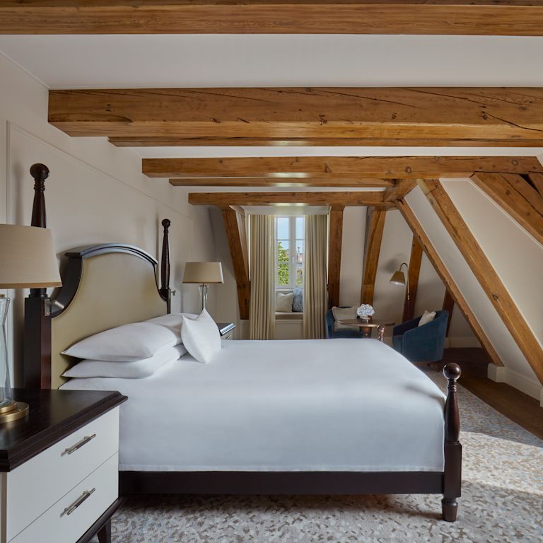 Camera con letto king size