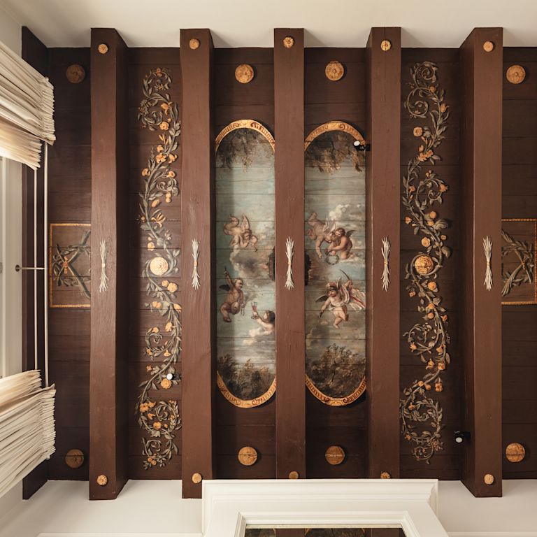 Backer Suite Wall Decoration Detail