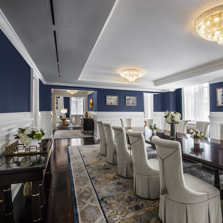 Townhouse Suite Dining Area