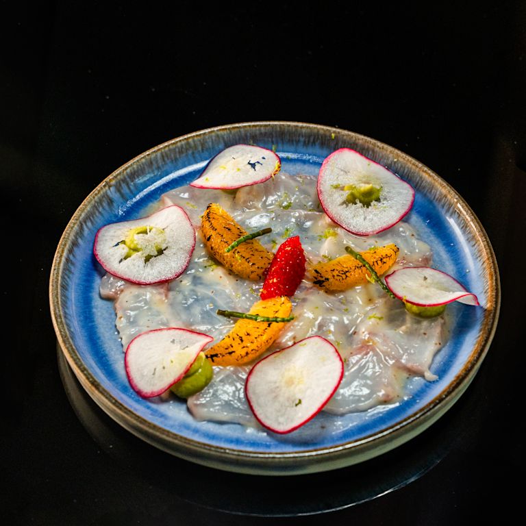 Snapper trên đĩa tại Tribeca Market