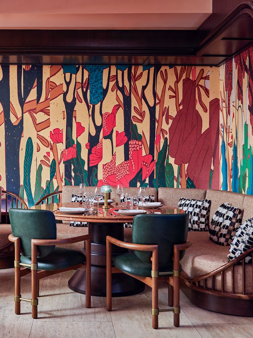 Detail of Dining Area of Zampo Restaurant-transition