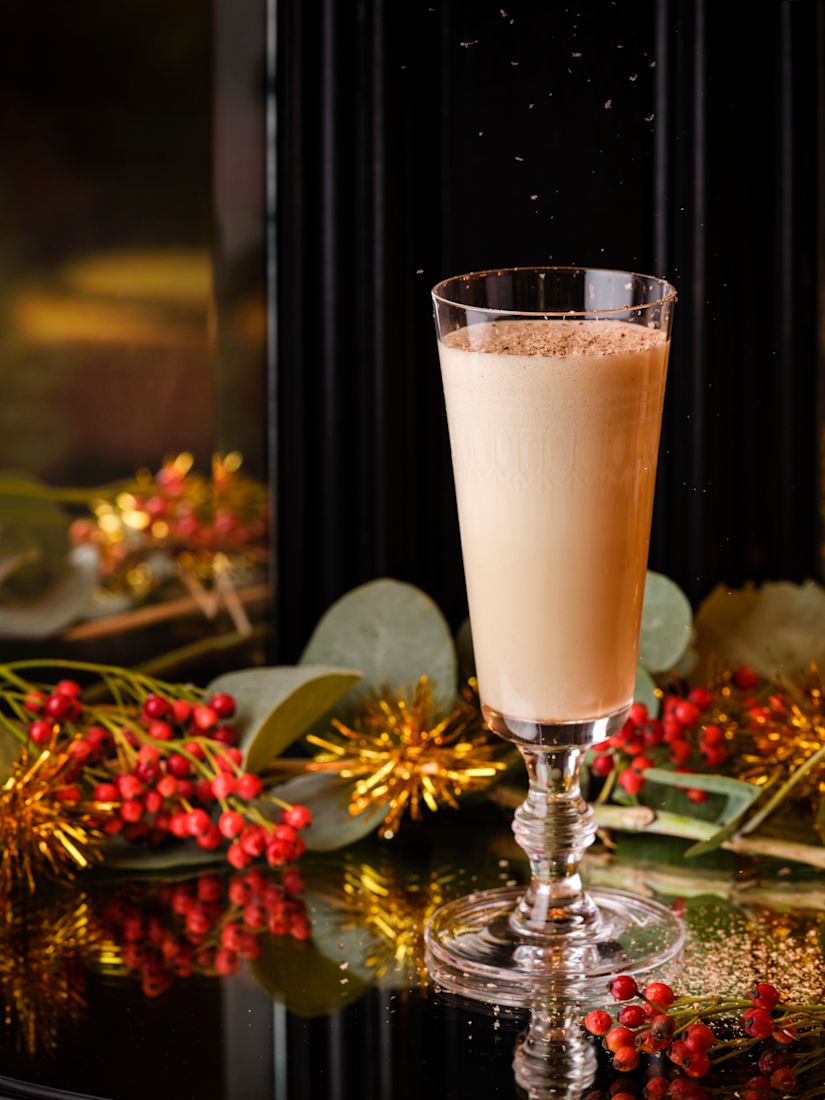 Christmas Image at the NoMad-previous-transition